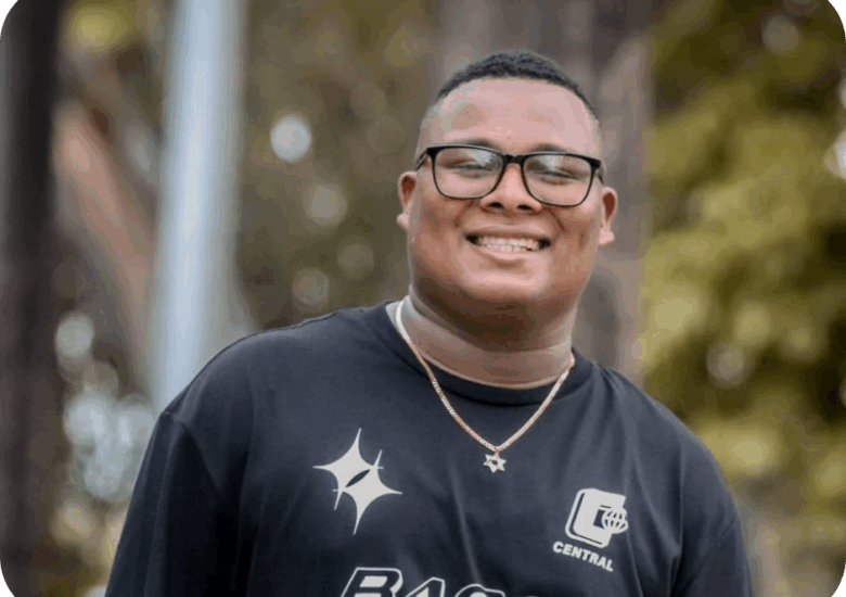 De las Calles de Samaria a Pastor de Niños: El Amor que Reescribió el Destino de Edgar